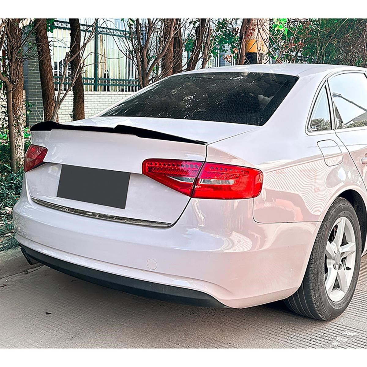 Spoiler da baule per Audi A4 B8